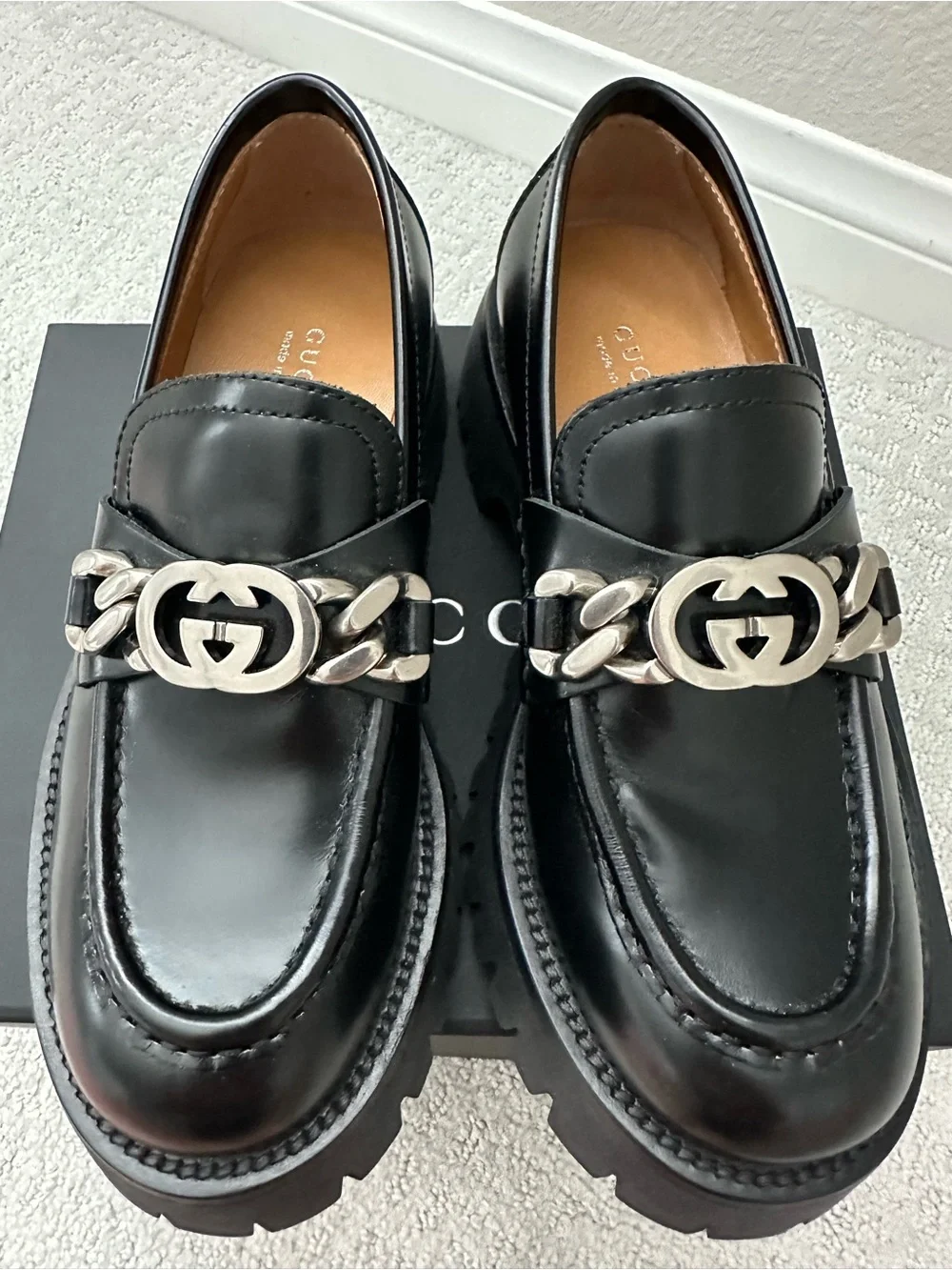 Gucci Black Leather Lug Sole Loafers with Silver Horsebit - Authentic